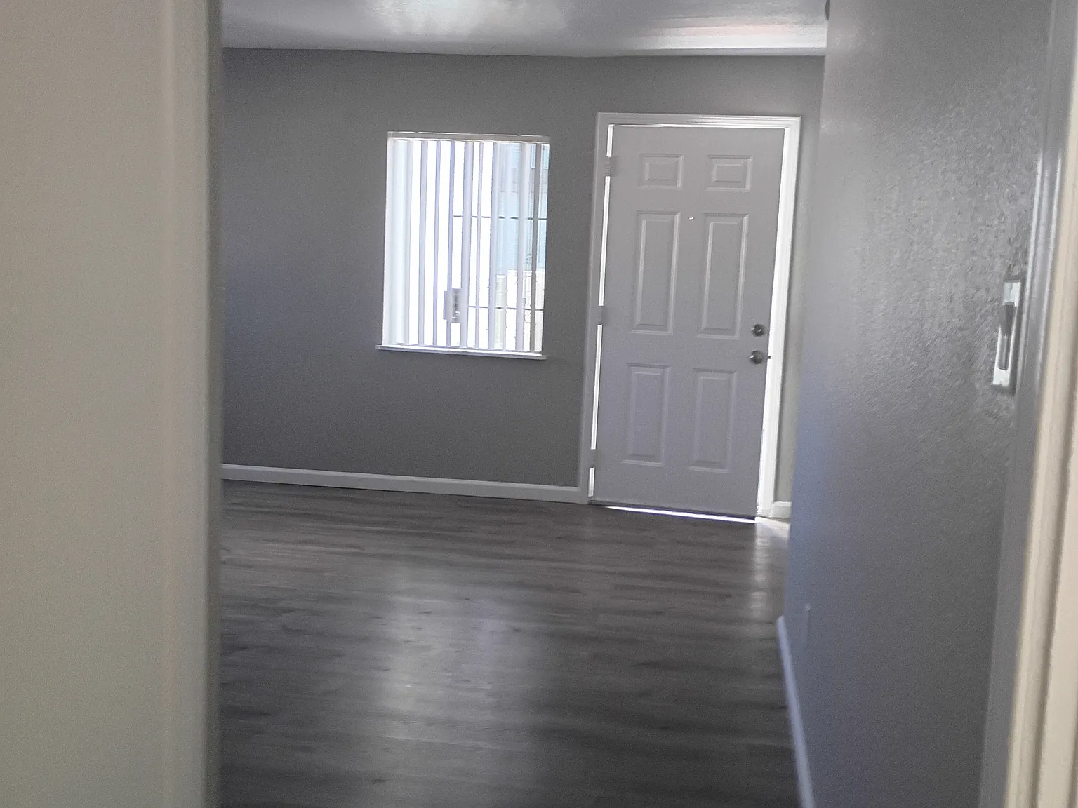Studio, 400 sqft, $770 — Photo 4