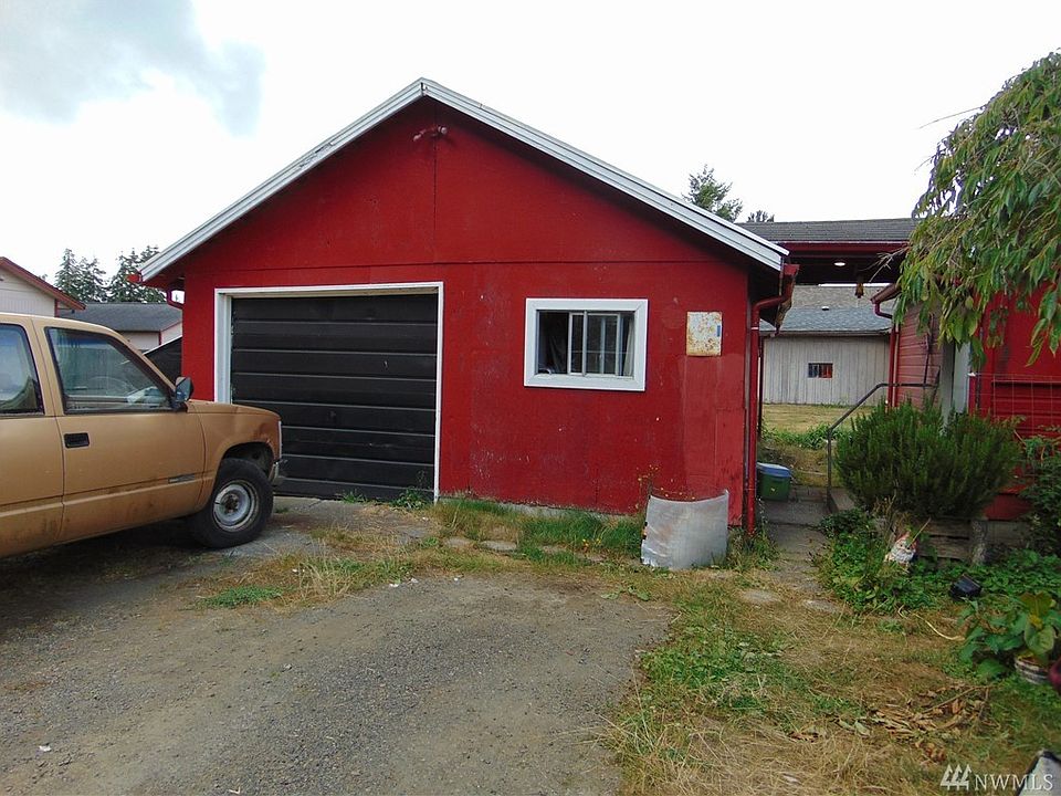2nd image of 1301 Marion St