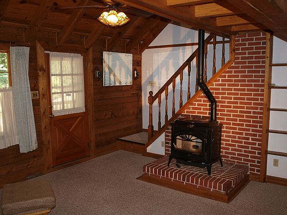 Living 10 Jenkins Dr Chesapeake City MD