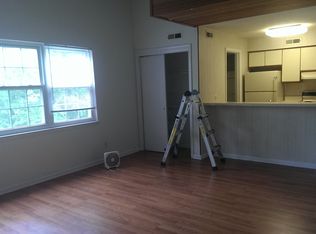 27 Cape Dorey Dr, Hampton, VA 23666
