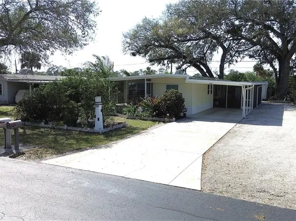 27366 Bourbonniere DR, BONITA SPRINGS, FL 34135