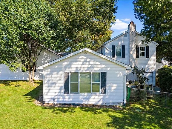 3rd image of 198 Orchard Dr