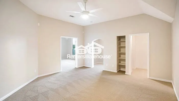 508 Lilac Ln — Photo 37