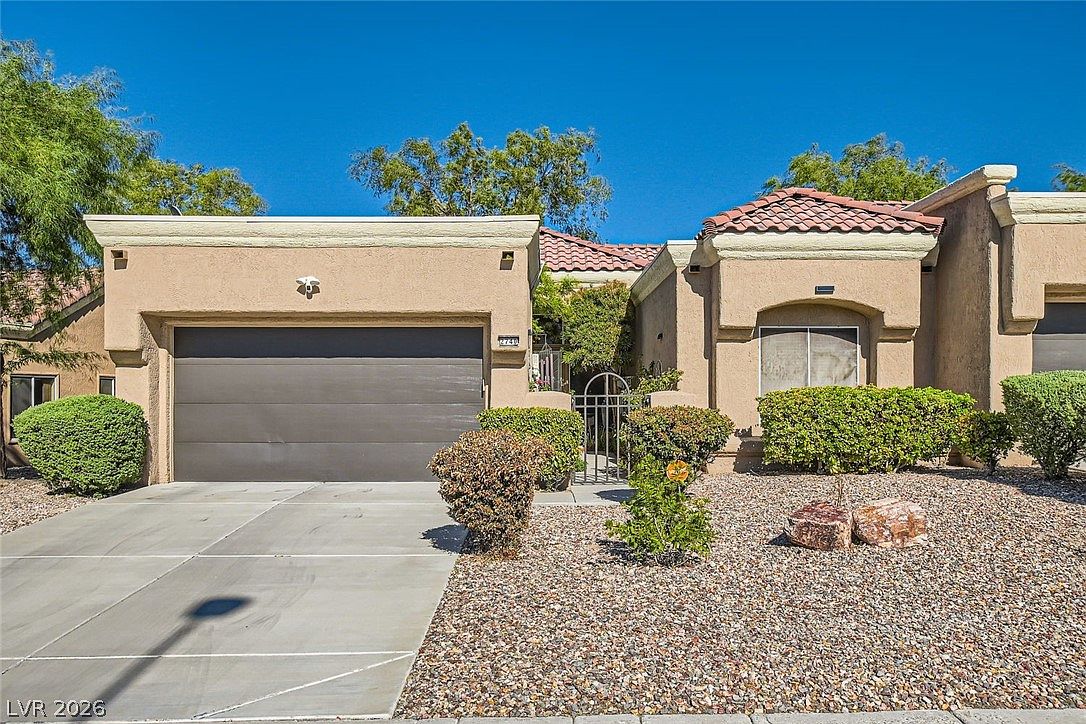 2740 Desert Crystal Dr #0