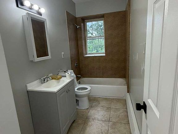 4th image of 632 Martin Luther King Blvd #35