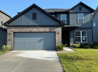 6777 Seabiscuit Rd, Whitestown, IN 46075
