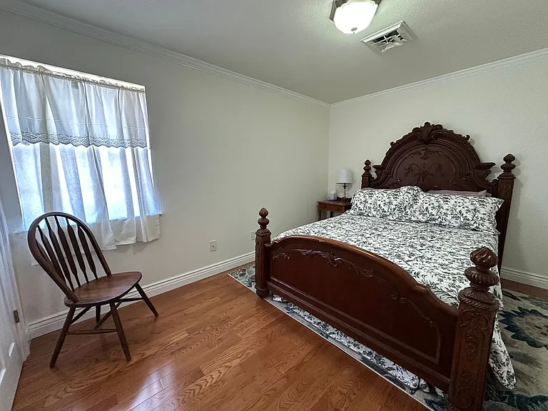 1416 E O St — Photo 8