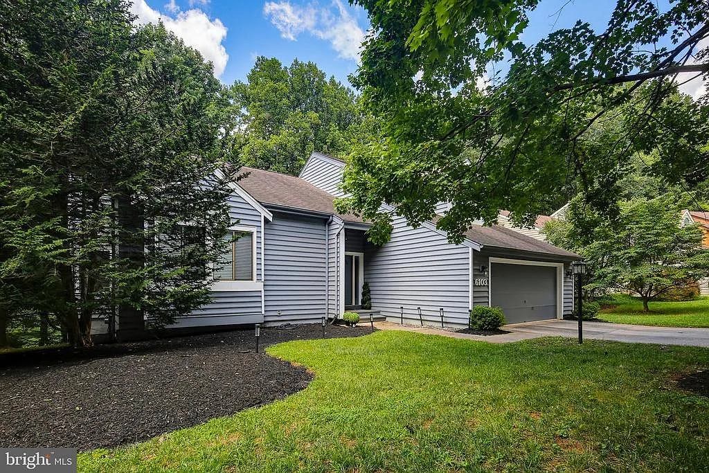 4 bed, 2.5 bath, 3148 sqft, $3,975 — Photo 4