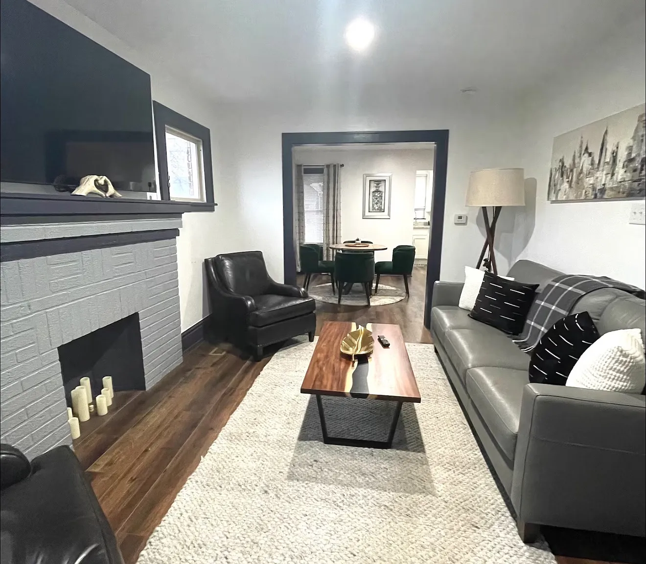 2 bed, 1250 sqft, $1,250 — Photo 1