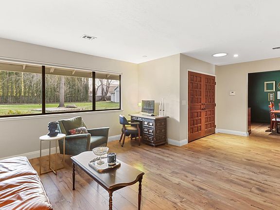 5th image of 6330 Auburn Folsom Rd