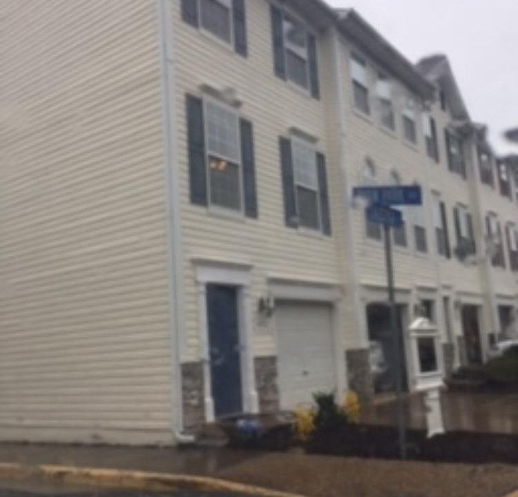 1st image of 43722 Calistoga Sq