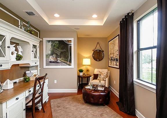 5th image of 7646 Jacaranda Ln