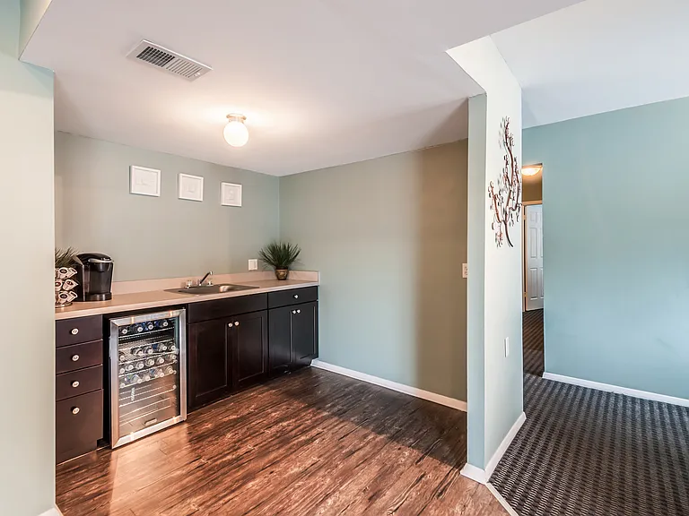 Crescent Pointe — Photo 8