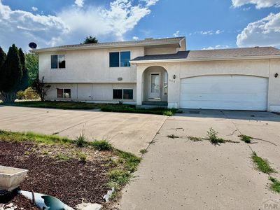649 S Bond Dr E, Pueblo West, CO, 81007