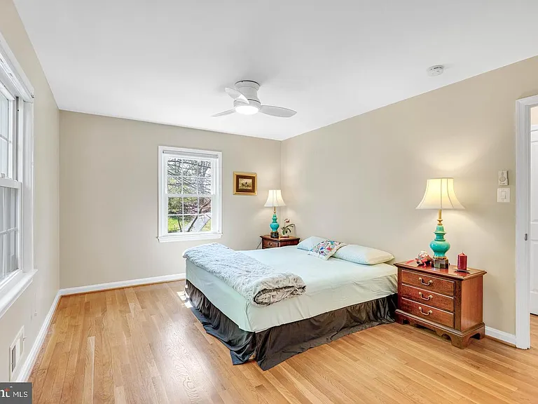 7515 Cayuga Ave — Photo 15