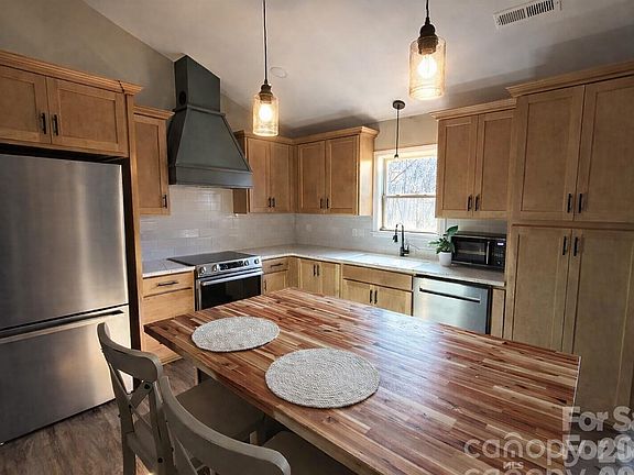 2nd image of 159 Sowers Rd