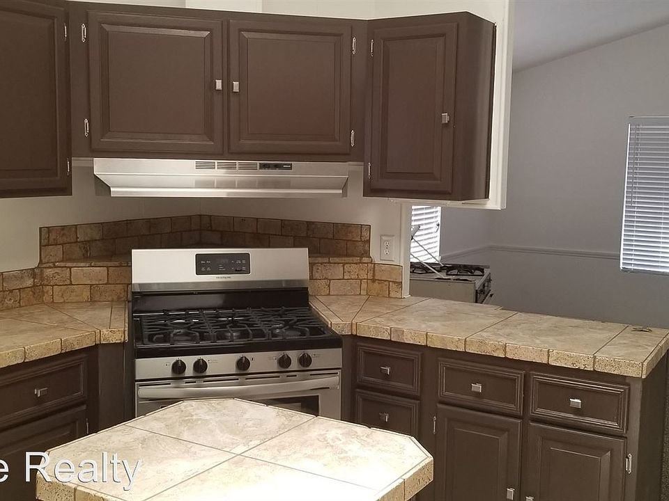 1st image of 1559 Paige Dr