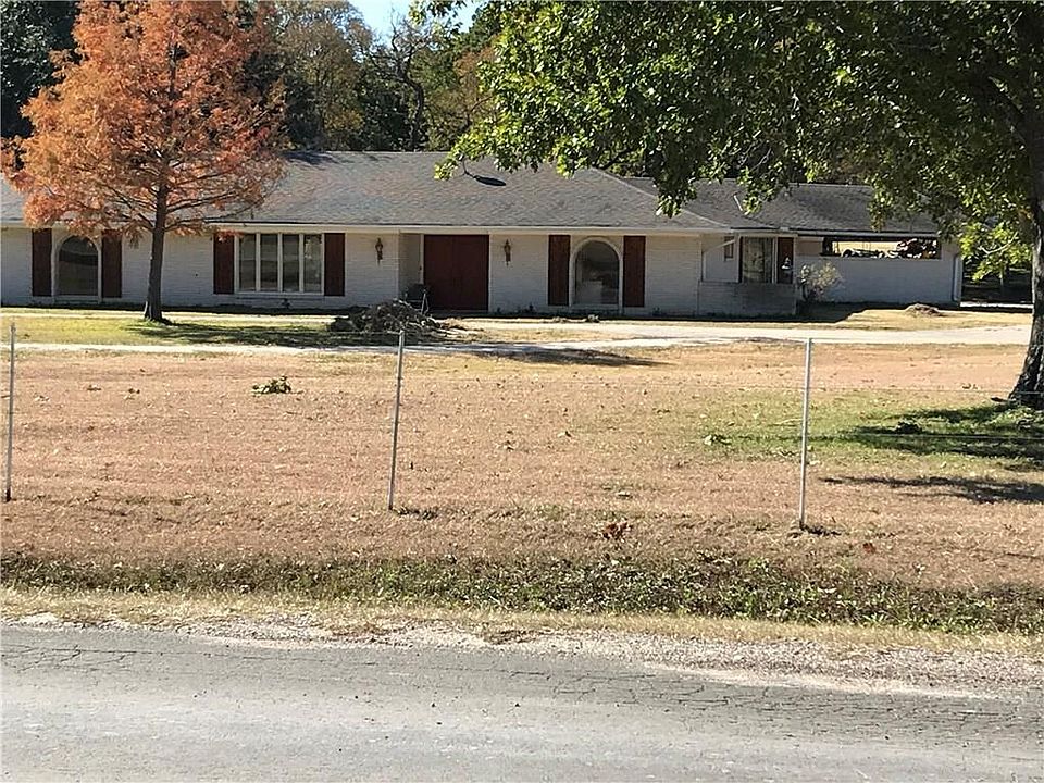 1st image of 405 S Austin Ave