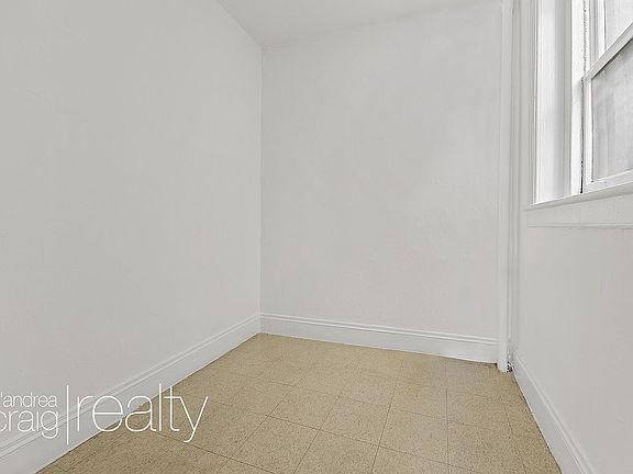 5th image of 227 E 28th St APT 4B