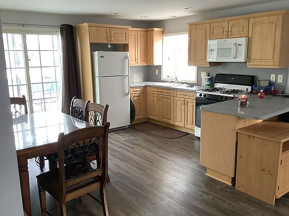 2nd kitchen 