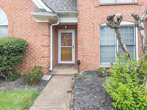 4th image of 7494 Apple Yard Ln