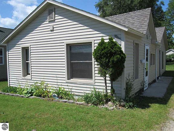4th image of 459 N 1st St