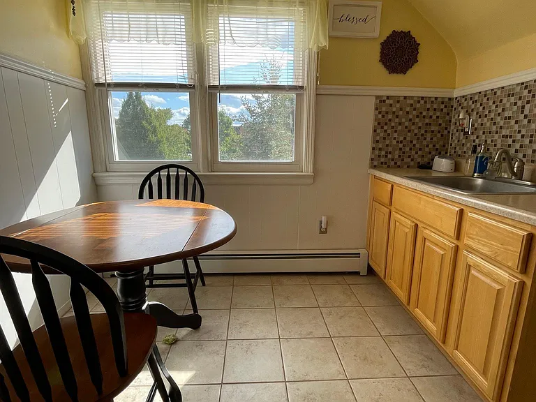 Eat In Kitchen