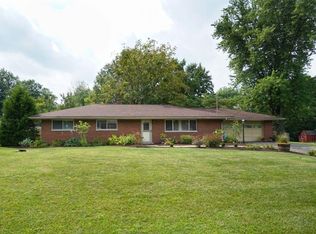 215 Hoffmann Ave, Lebanon, OH 45036