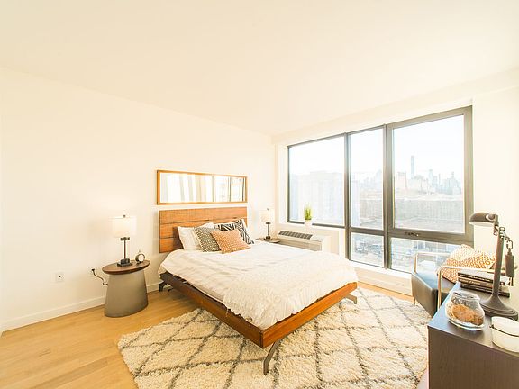 2nd image of 4115 23rd St APT 4B