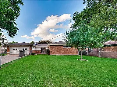 Fenced In Back Yard