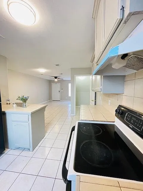 Moorefield Apartments — Photo 3