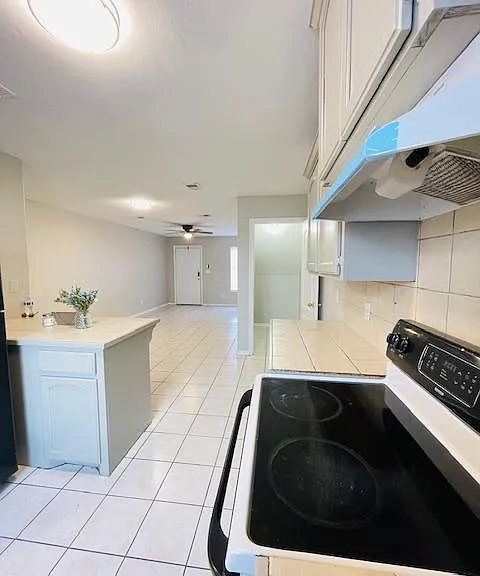 Moorefield Apartments — Photo 3