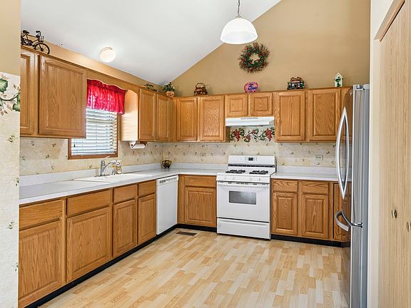 3rd image of 20557 Timber Mill Dr