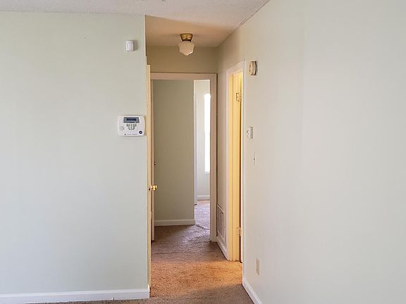 5th image of 2339 Walden Dr APT B