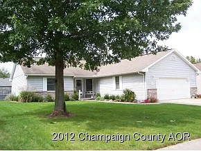 403 Linden Dr photo 1