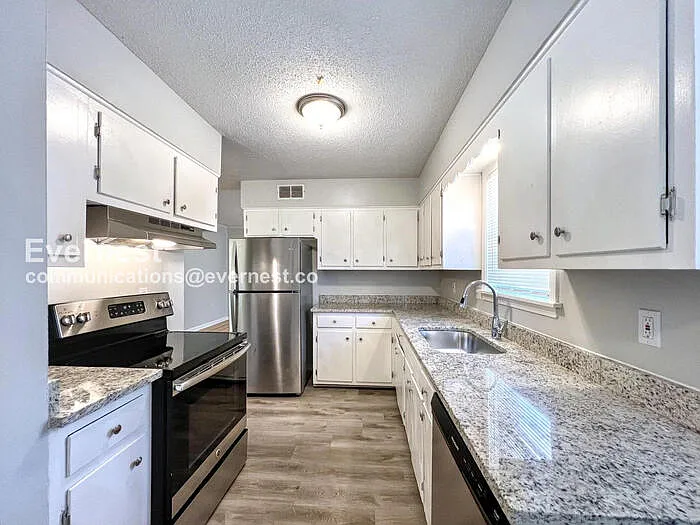 3180 Bluefield St — Photo 4
