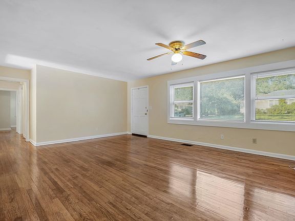 4th image of 413 Murat St