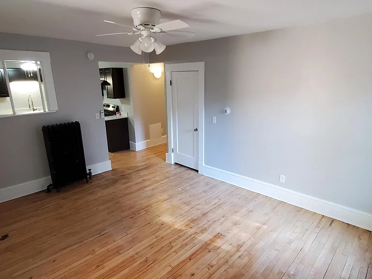 650 Cherry St SE #4 — Photo 16