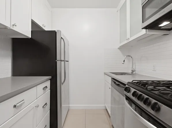 60 West 66th Street image 2 of 30