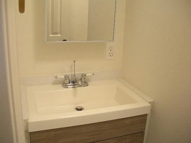 1099 Red Maple Dr #STUDIO — Photo 5