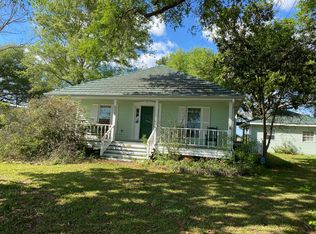 8114 Section Rd, Port Allen, LA 70767