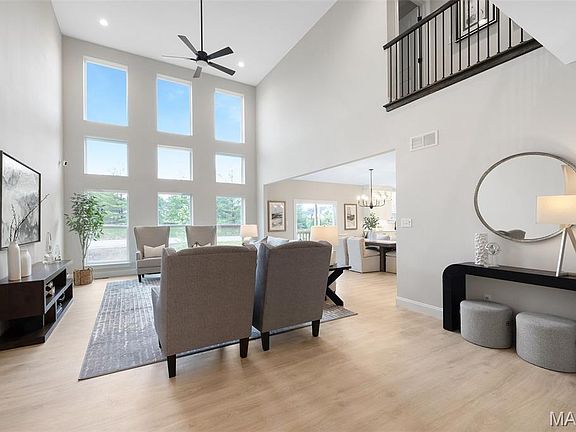 7th image of this home