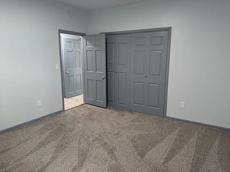 250 Locust St — Photo 17