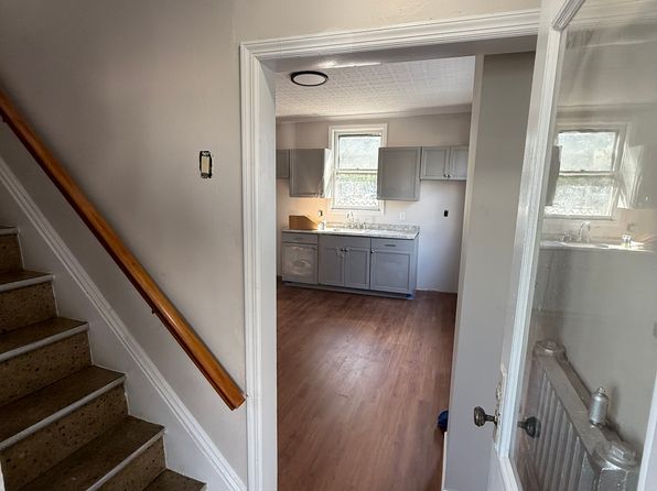 72 E 26th St, Bayonne, NJ 07002