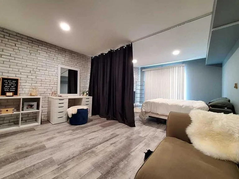 2828 N Burling St #308 — Photo 1