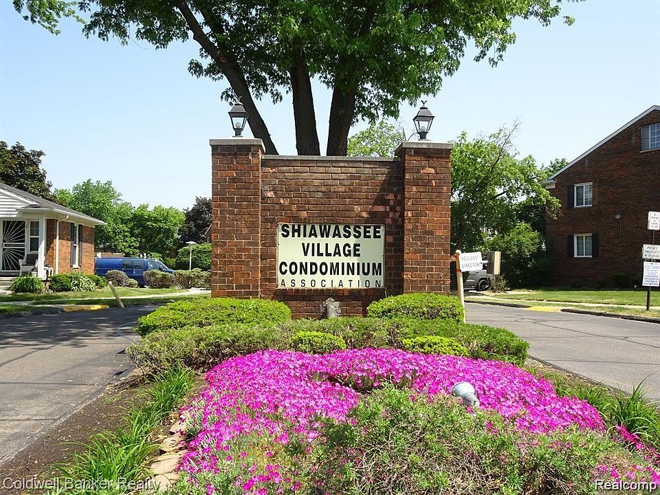 1st image of 25341 Shiawassee Cir APT 102