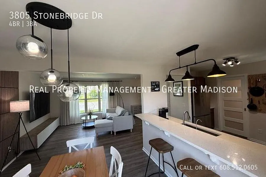 Spacious 4BR Home in Desirable Heather Glen Neighborhood — Photo 4