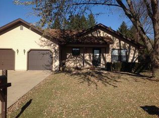 805 Bannock Rd UNIT B, East Dundee, IL 60118