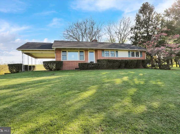 961 Pineland Rd, Birdsboro, PA 19508