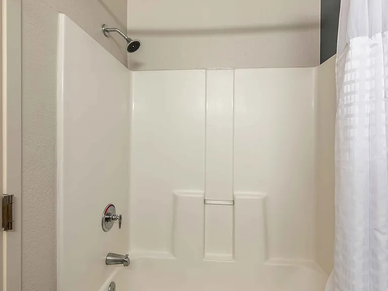 Studio Suite - 2 Full Beds